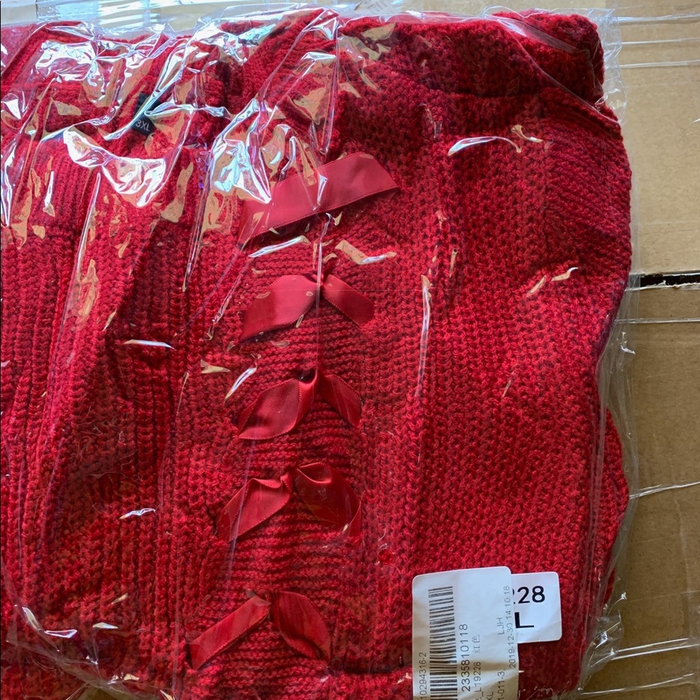 Brand New L/S  Knitted Design Sweater Junior Size XXXL - Picture 3 of 4